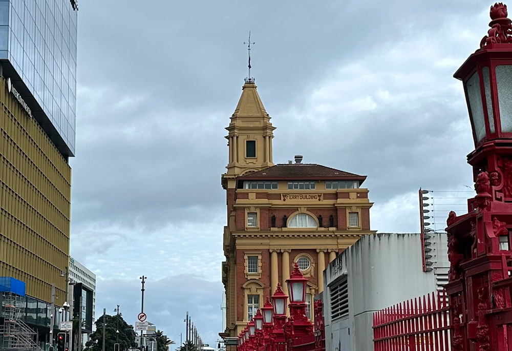 Ferry-building-auckland