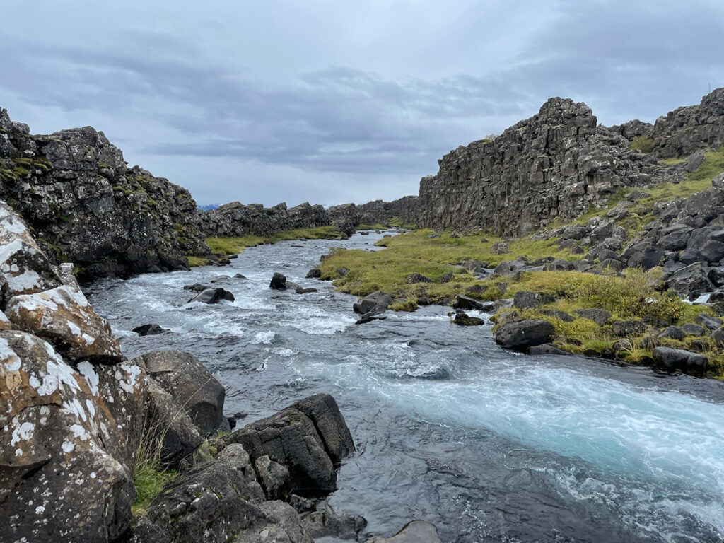 Wandelen in Thingvellir National Park wandelen